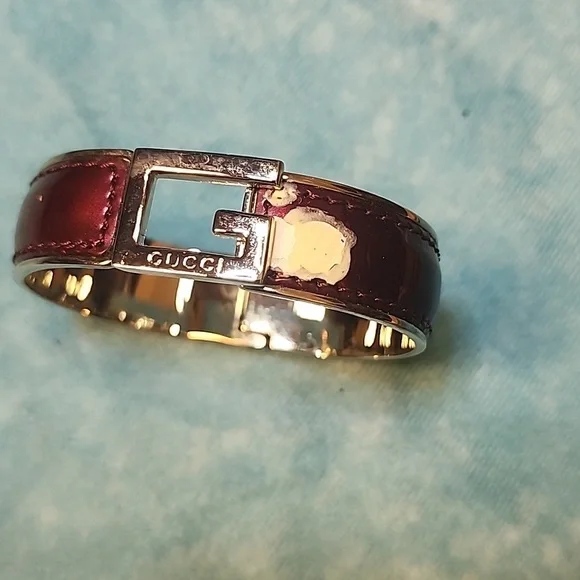 Gucci Plum Patent Leather Silver Bangle Cuff G Bracelet - Picture 1 of 5